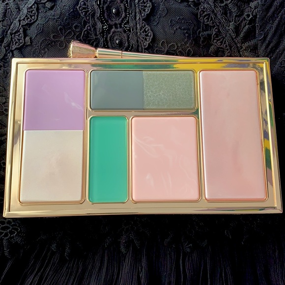 kate spade Handbags - Kate Spade Ooh La La Makeup Palette Clutch